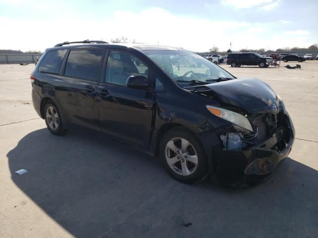 2012 Toyota Sienna LE