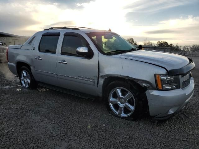 2013 Chevrolet Avalanche LTZ