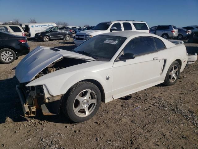 2004 Ford Mustang