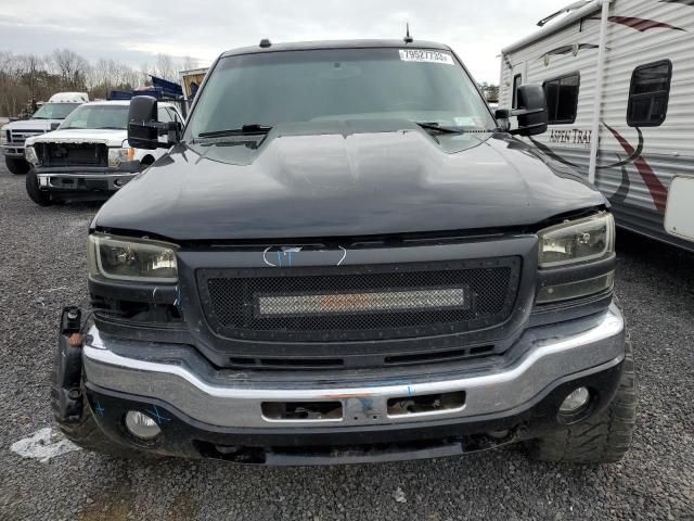 2004 GMC Sierra K2500 Heavy Duty