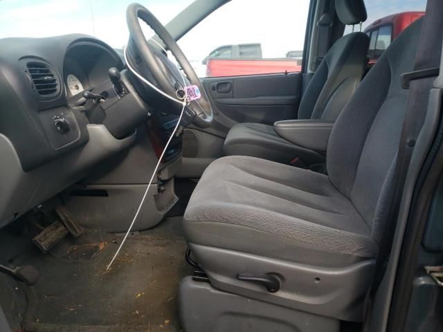 2005 Chrysler Town & Country