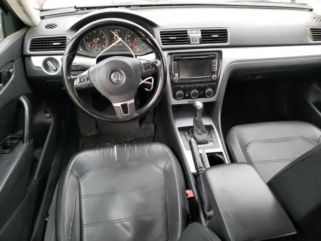 2012 Volkswagen Passat SE