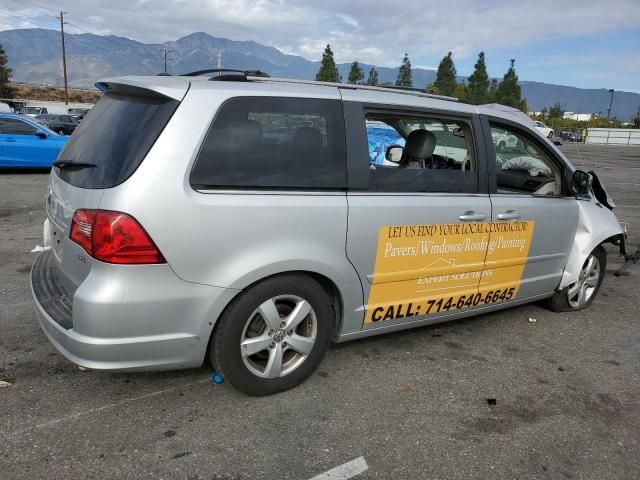 2009 Volkswagen Routan SEL Premium