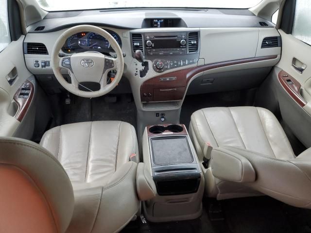 2014 Toyota Sienna XLE