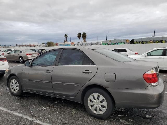 2005 Toyota Camry LE