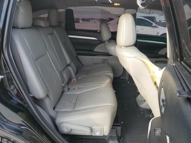 2018 Toyota Highlander SE