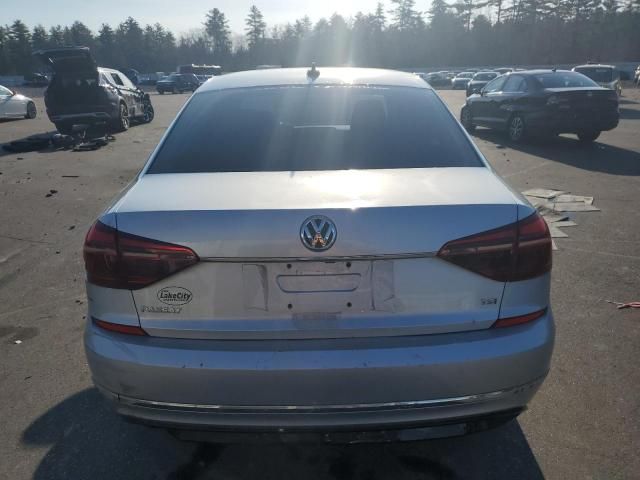 2017 Volkswagen Passat R-Line