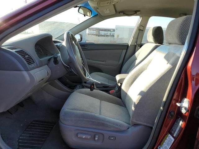 2004 Toyota Camry LE