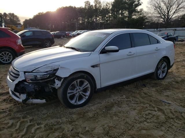 2017 Ford Taurus SEL