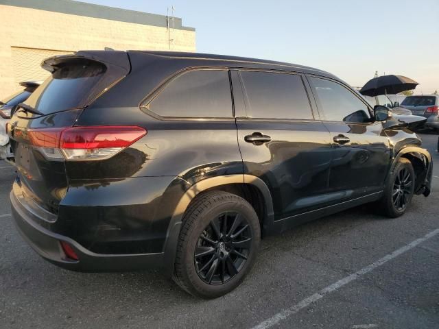 2019 Toyota Highlander SE