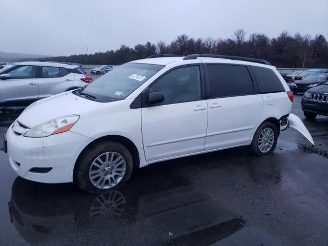 2008 Toyota Sienna LE