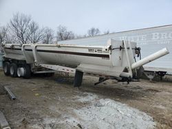 Salvage trucks for sale at Kansas City, KS auction: 2005 Rhku Anvil