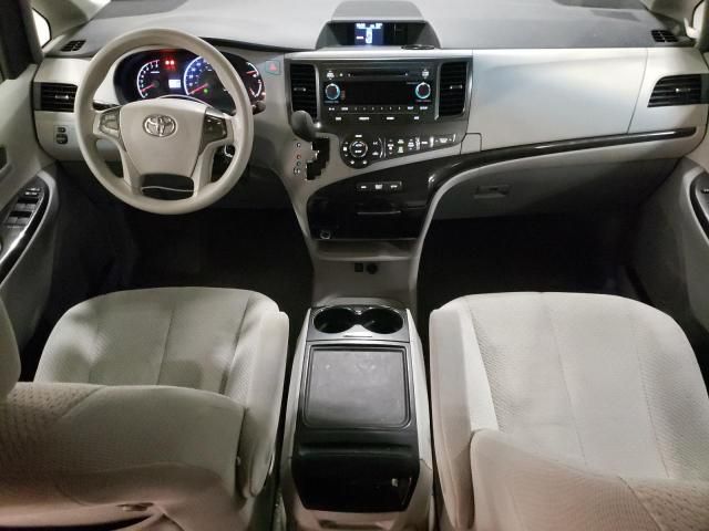 2014 Toyota Sienna LE