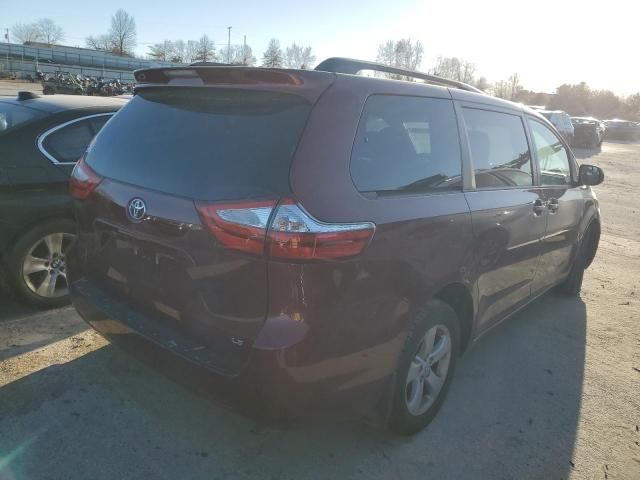 2015 Toyota Sienna LE