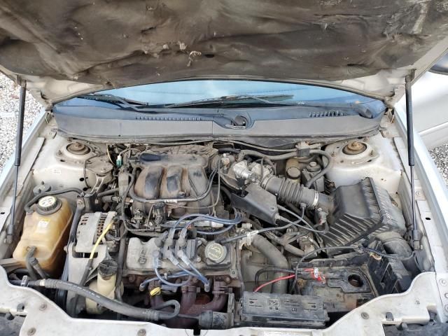 2004 Ford Taurus SE