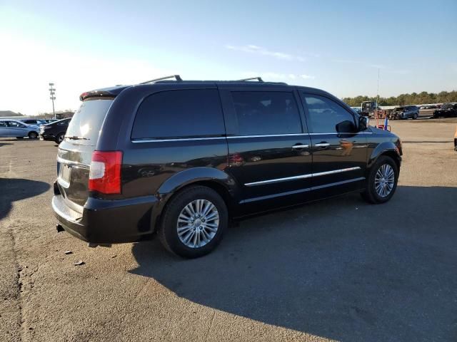 2014 Chrysler Town & Country Touring L