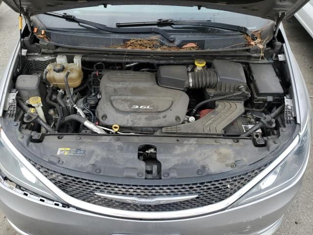 2017 Chrysler Pacifica Touring L