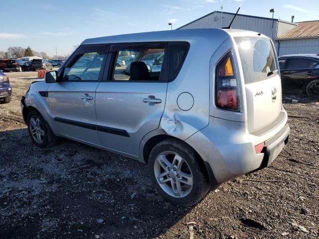 2011 KIA Soul +