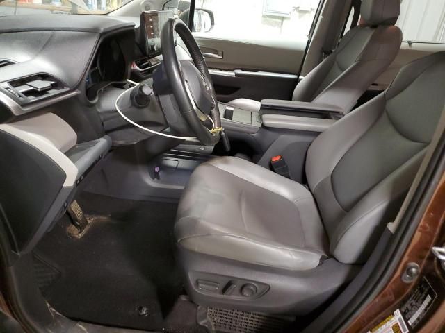 2021 Toyota Sienna XLE