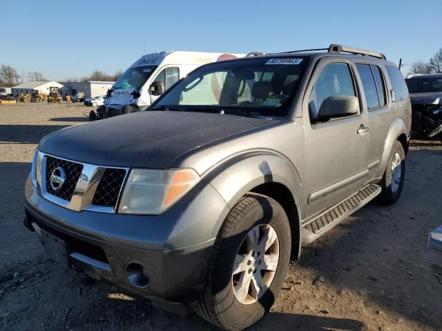 2005 Nissan Pathfinder LE