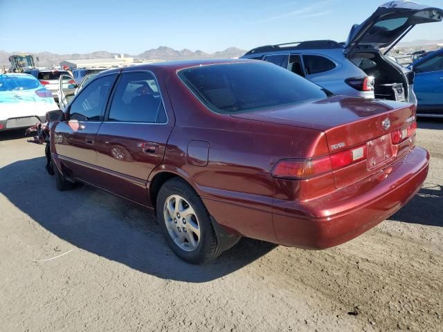 1999 Toyota Camry LE