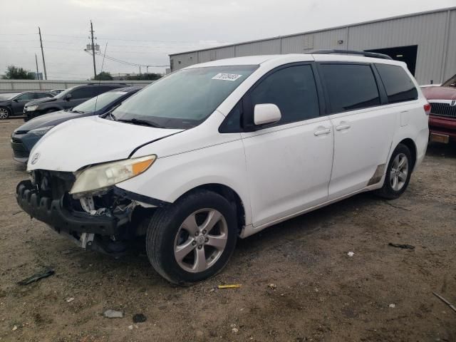 2011 Toyota Sienna LE