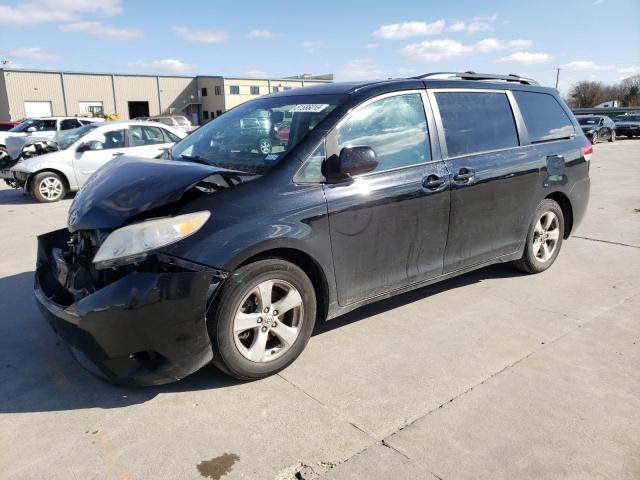 2012 Toyota Sienna LE