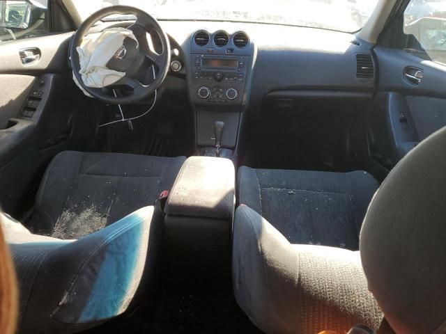 2010 Nissan Altima Base