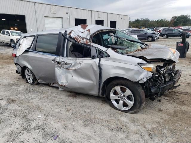 2018 Toyota Sienna L