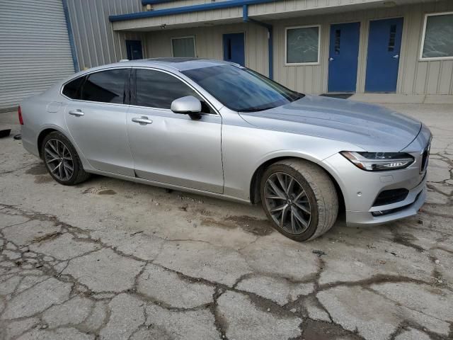 2017 Volvo S90 T6 Momentum