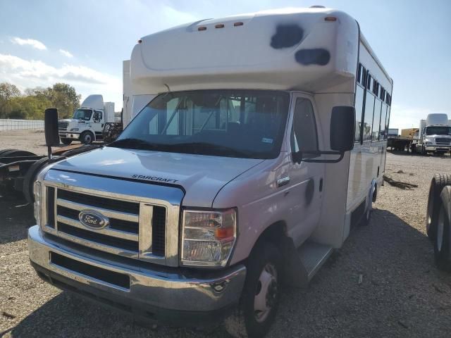 2016 Ford Econoline