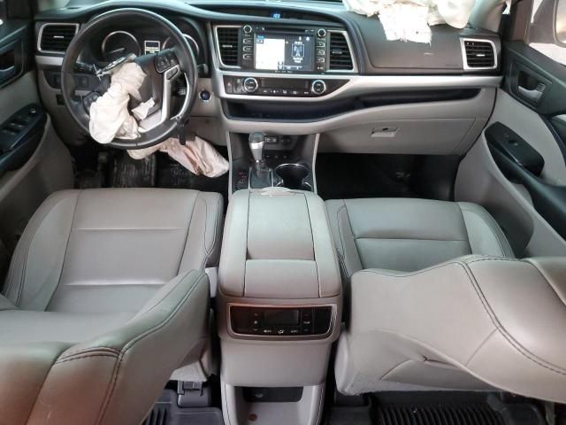 2018 Toyota Highlander SE