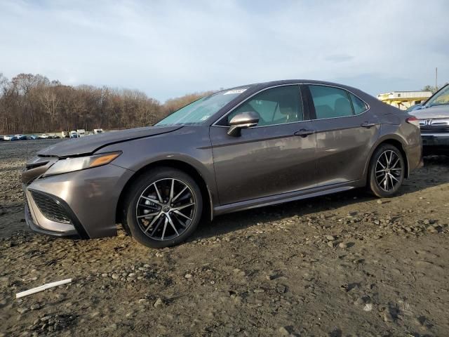 2024 Toyota Camry SE Night Shade