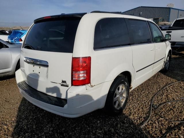 2009 Chrysler Town & Country Touring