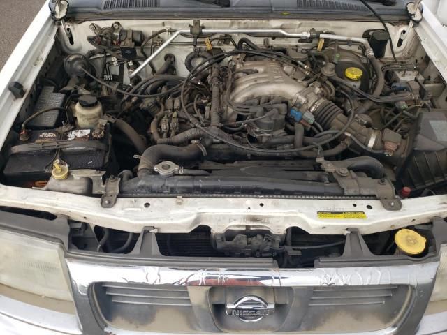 2000 Nissan Frontier Crew Cab XE