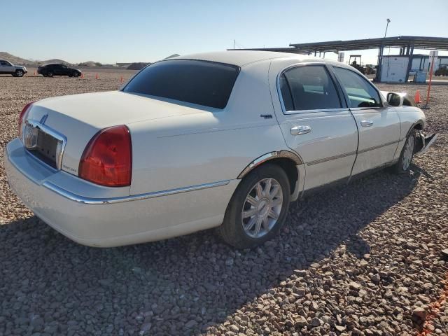 2006 Lincoln Town Car Signature Limited