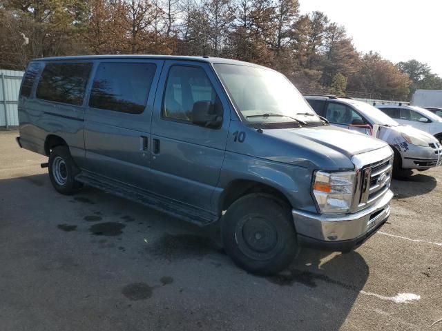 2014 Ford Econoline E350 Super Duty Wagon