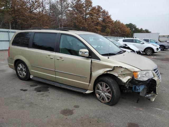 2010 Chrysler Town & Country Touring