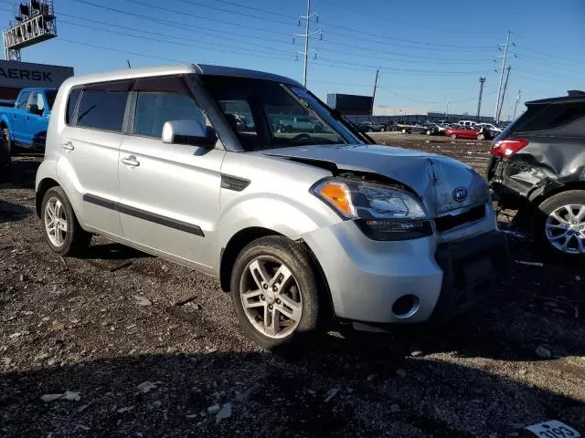 2011 KIA Soul +