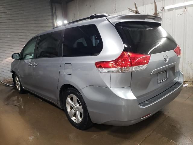 2011 Toyota Sienna LE