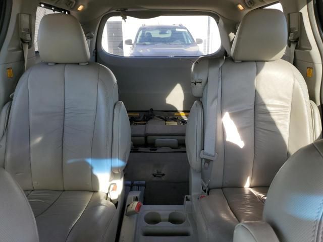 2011 Toyota Sienna XLE