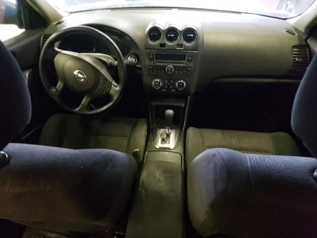 2010 Nissan Altima Base