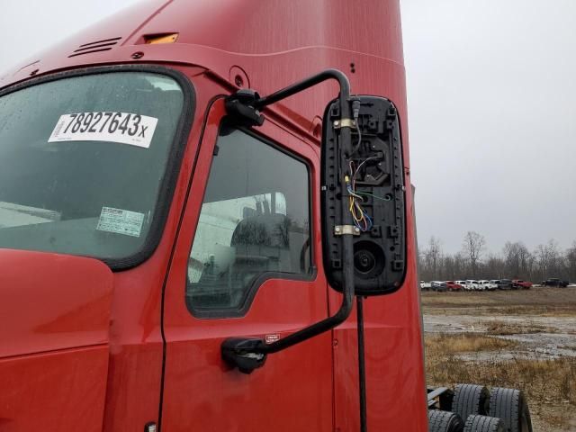 2017 Mack 600 CXU600