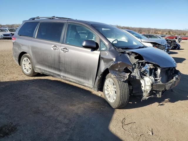 2011 Toyota Sienna XLE