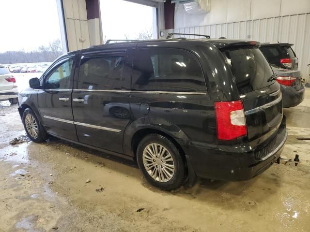 2013 Chrysler Town & Country Touring L