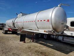 Salvage cars for sale from Copart Greenwell Springs, LA: 2015 Troxell Tanker TLR