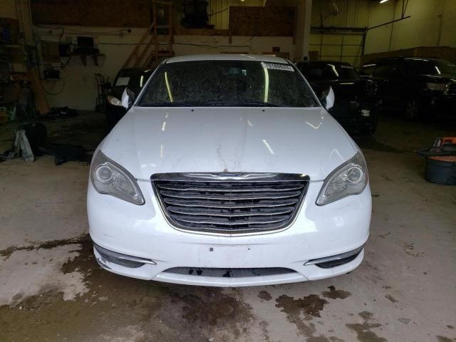 2013 Chrysler 200 LX