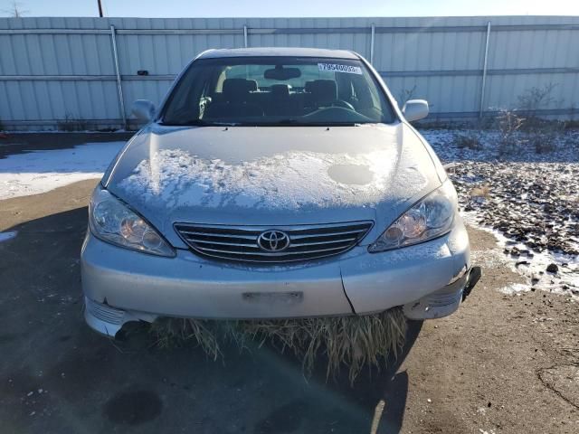 2005 Toyota Camry LE