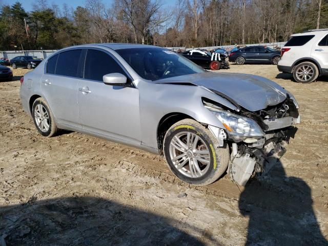 2015 Infiniti Q40