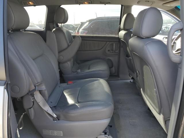 2007 Toyota Sienna XLE